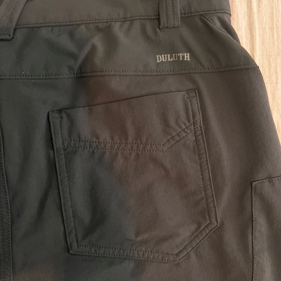 Duluth Woman’s Flexpedition slim leg pants size 10x29.  Like new condition- - Picture 4 of 13